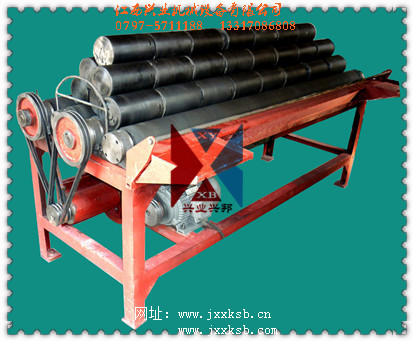 XMB型四輥五十筒棒磨機(jī)1.jpg XMB型四輥五十筒棒磨機(jī)1.jpg